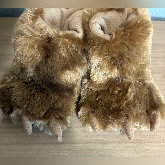 Lazy One Brown Bear Paw Slippers kids size 5-8 xsmall NWT Christmas gift - Picture 5 of 8